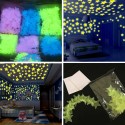 100Pcs Gorgeous Night-luminous Fluorescent Glow Stars Stickers Home Decor Wall Sticker for Kids Bedroom